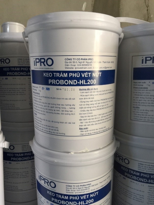 NGUYÊN NHÂN VÀ CÁCH XỬ LÝ NỨT TƯỜNG NHÀ Hình 5: Keo trám phủ vết nứt PROBOND-HL200